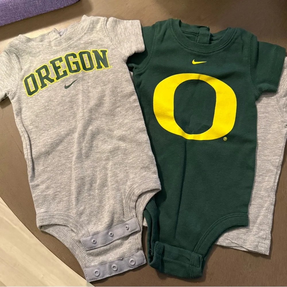 Oregon Ducks Baby Onesie  Tshirt Slippers Set